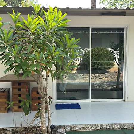 Mem Homestay Csumphon Kültér fotó