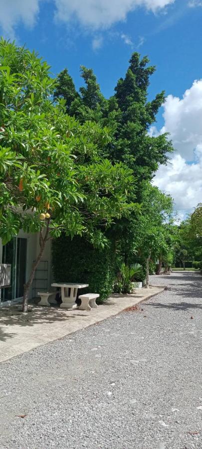 Mem Homestay Csumphon Kültér fotó